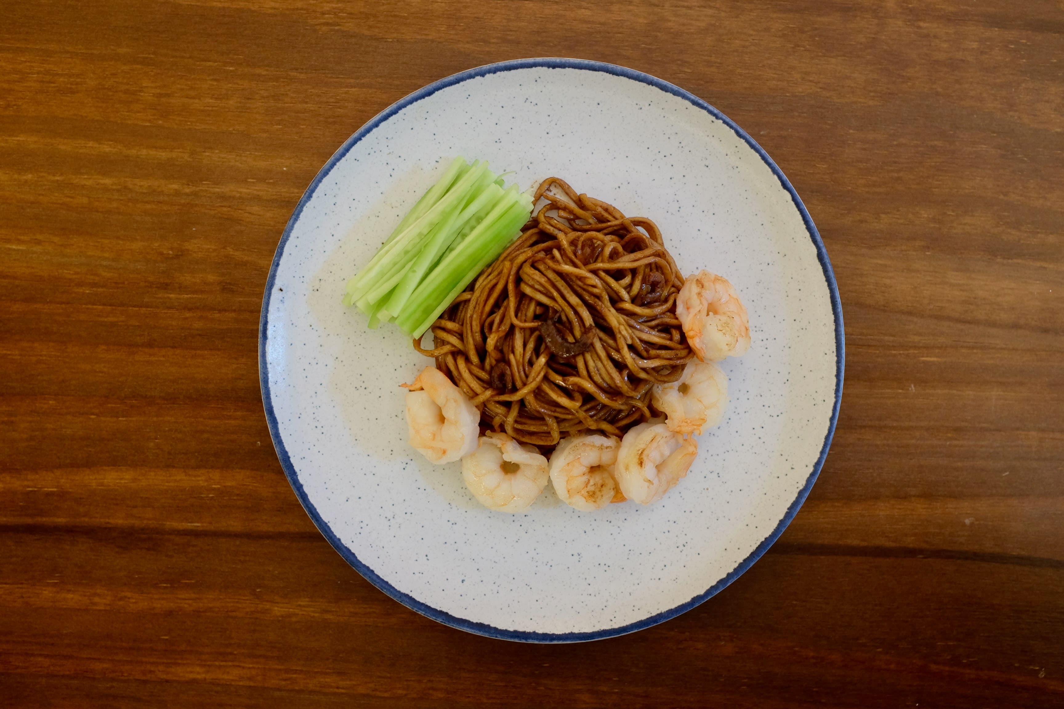 Allium Oil Noodles With Prawns